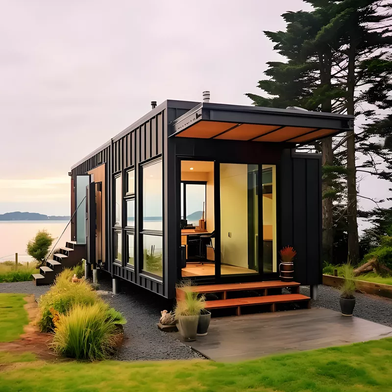 Expandable container house with solar energy