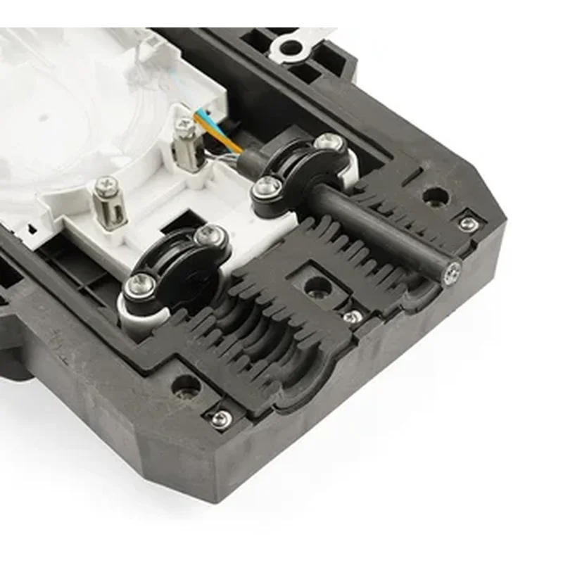 Double-ended optical cable splice box (horizontal)